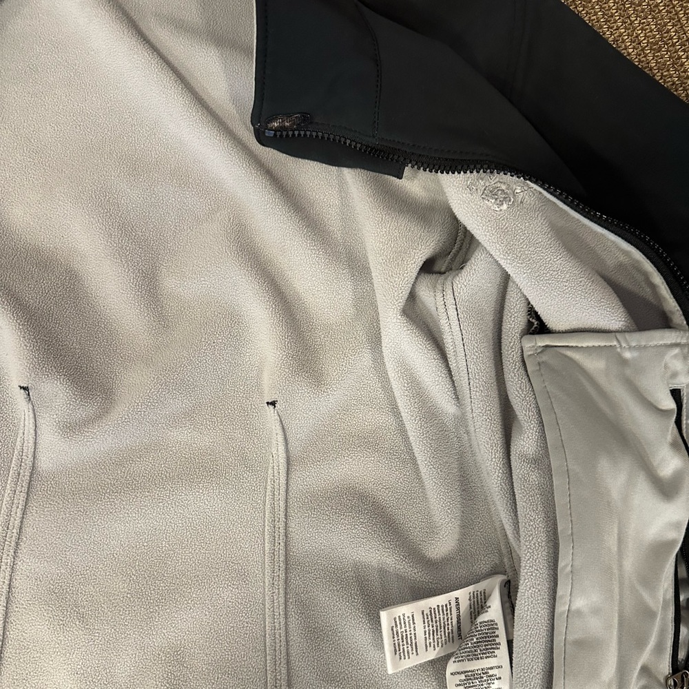 Mountain Hardware Black Fitted Jacket - image 2